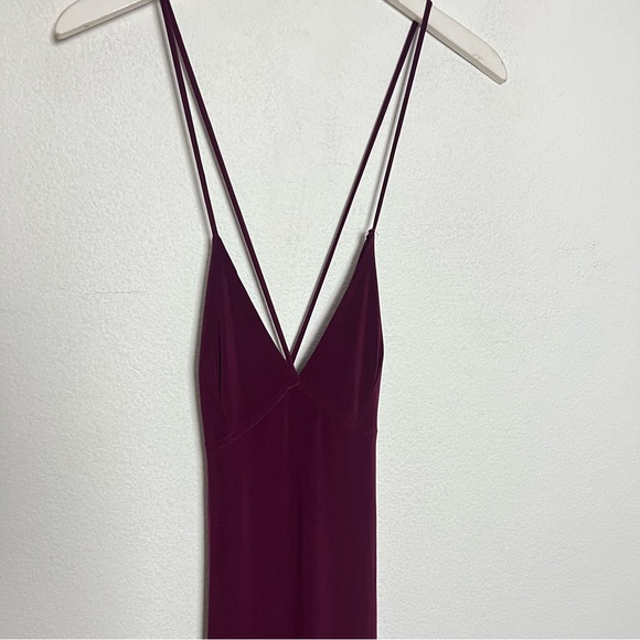 NEW Norma Kamali x Revolve Low Back Slip Mermaid Fishtail Gown in Plum (flawed) - Picture 4 of 9